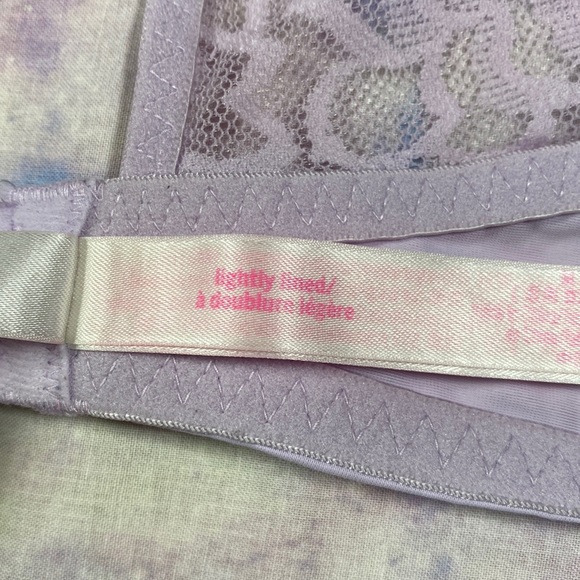 VS PINK • Lavender Lace Racerback Bralette - Picture 4 of 7